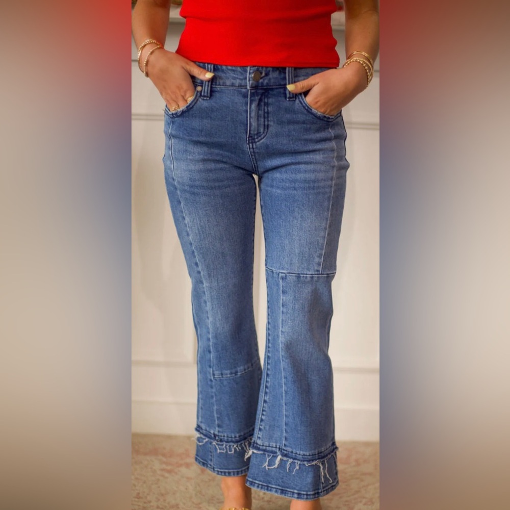 Liverpool Women's Hannah Crop Flare Jeans with Multi Seam Details NWOT